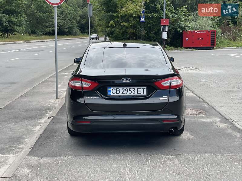 Седан Ford Fusion 2015 в Киеве
