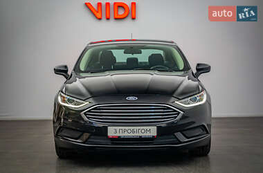 Седан Ford Fusion 2017 в 