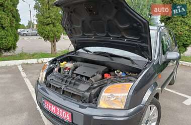 Хэтчбек Ford Fusion 2009 в 
