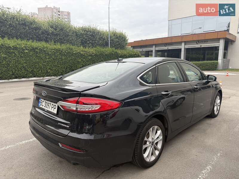 Седан Ford Fusion 2018 в Києві