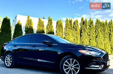 Седан Ford Fusion 2016 в 