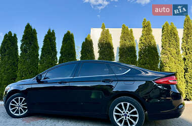 Седан Ford Fusion 2016 в 