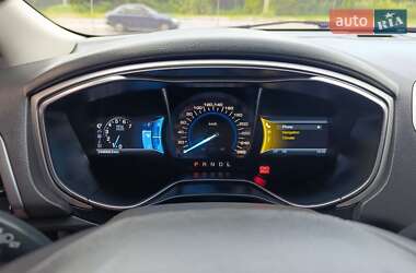 Седан Ford Fusion 2014 в 
