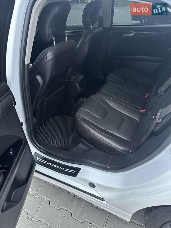 Седан Ford Fusion 2014 в Киеве