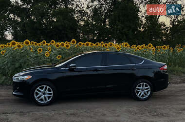 Седан Ford Fusion 2014 в 