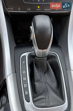 Седан Ford Fusion 2014 в 