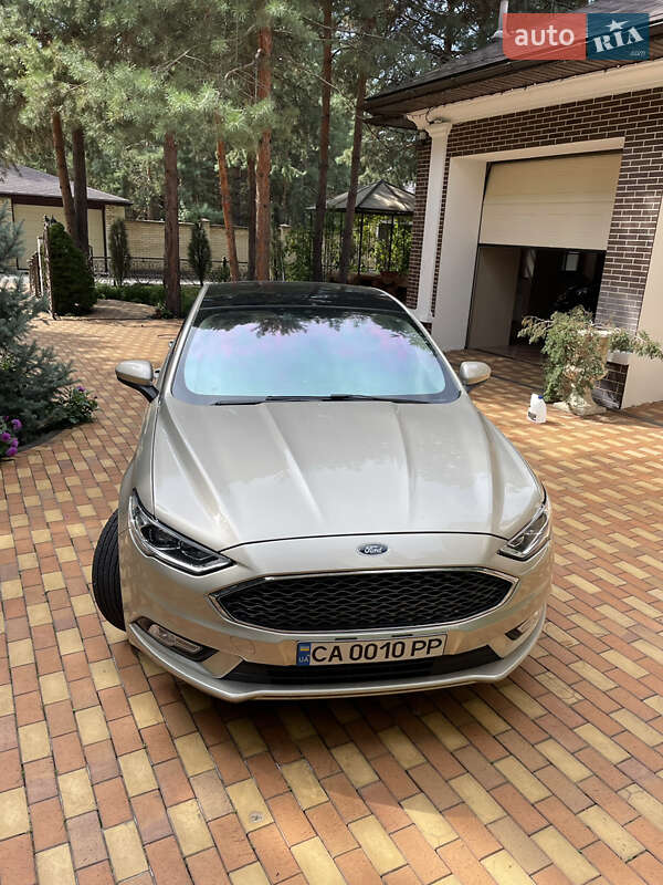 Седан Ford Fusion 2017 в Киеве
