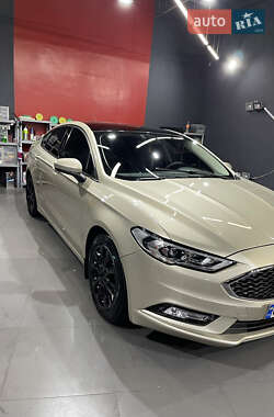 Седан Ford Fusion 2017 в 
