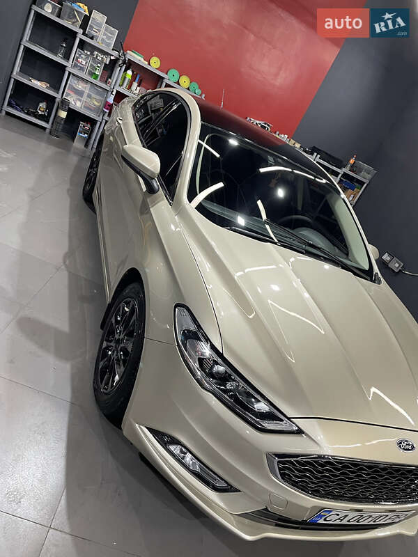 Седан Ford Fusion 2017 в Киеве