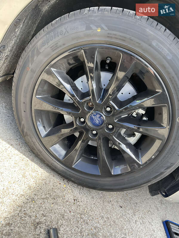 Седан Ford Fusion 2017 в Киеве