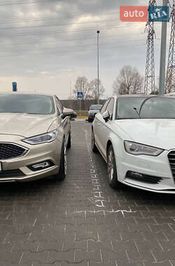Седан Ford Fusion 2017 в 