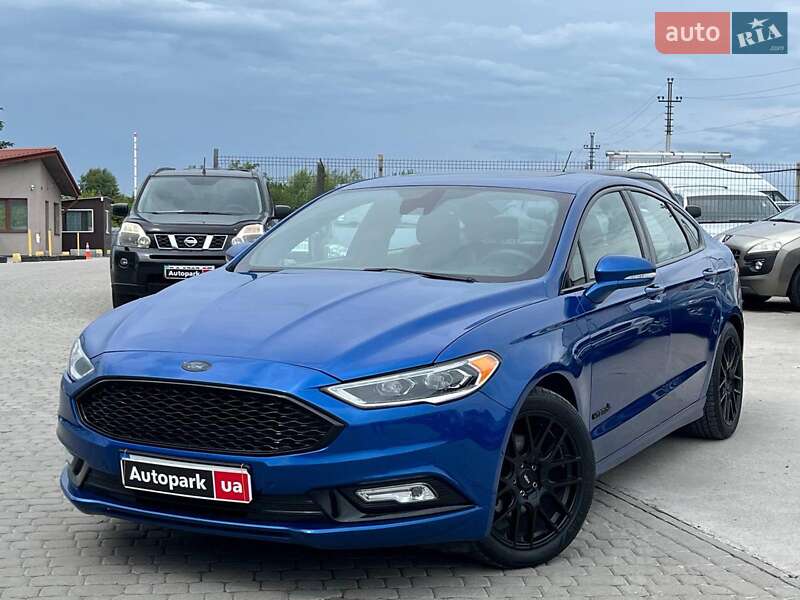 Седан Ford Fusion 2017 в 