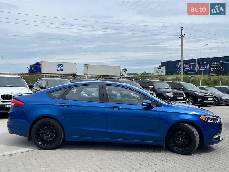Седан Ford Fusion 2017 в Львові