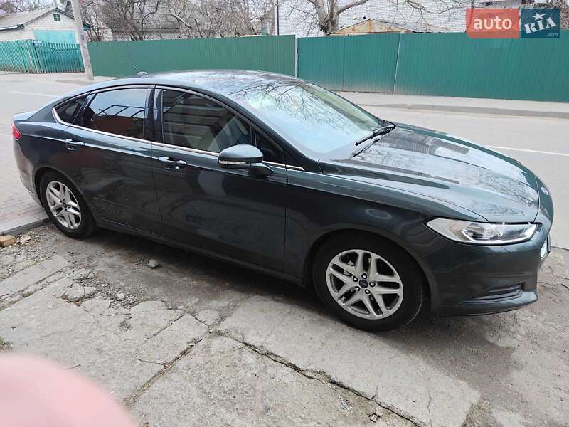 Седан Ford Fusion 2015 в Киеве