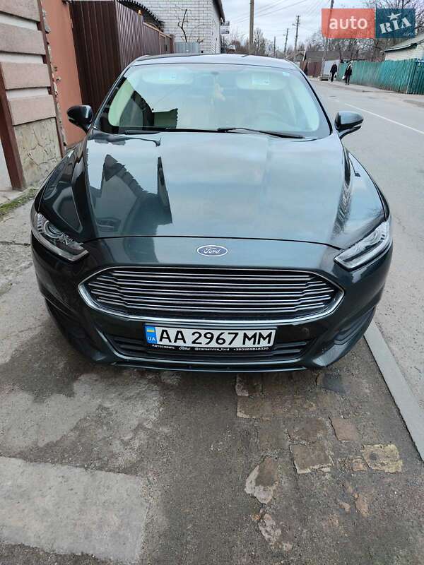 Седан Ford Fusion 2015 в Киеве