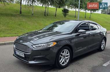 Седан Ford Fusion 2015 в Киеве