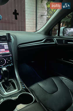 Седан Ford Fusion 2014 в 