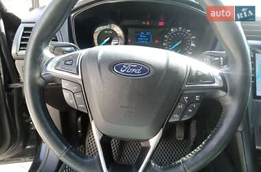 Седан Ford Fusion 2018 в 