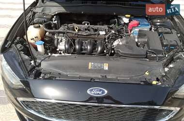 Седан Ford Fusion 2018 в 
