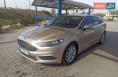 Седан Ford Fusion 2016 в Мукачево