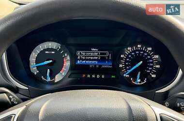 Седан Ford Fusion 2015 в 