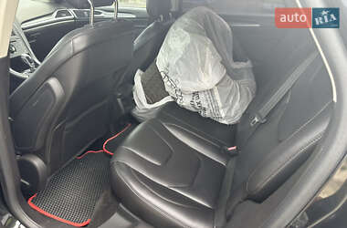 Седан Ford Fusion 2013 в 