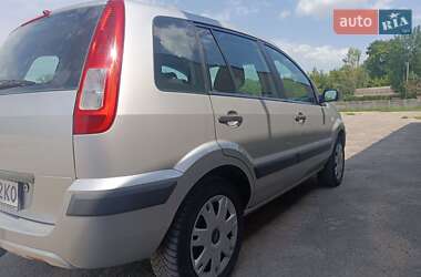 Хэтчбек Ford Fusion 2006 в 