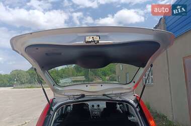 Хэтчбек Ford Fusion 2006 в 