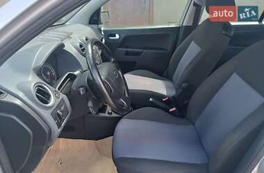 Хэтчбек Ford Fusion 2006 в 