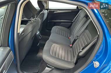 Седан Ford Fusion 2019 в 