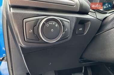 Седан Ford Fusion 2019 в 