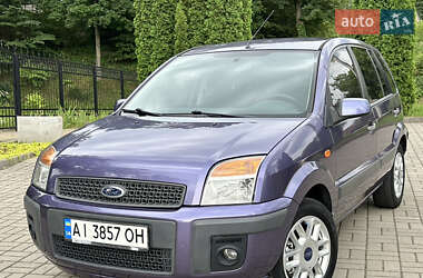 Хэтчбек Ford Fusion 2008 в 