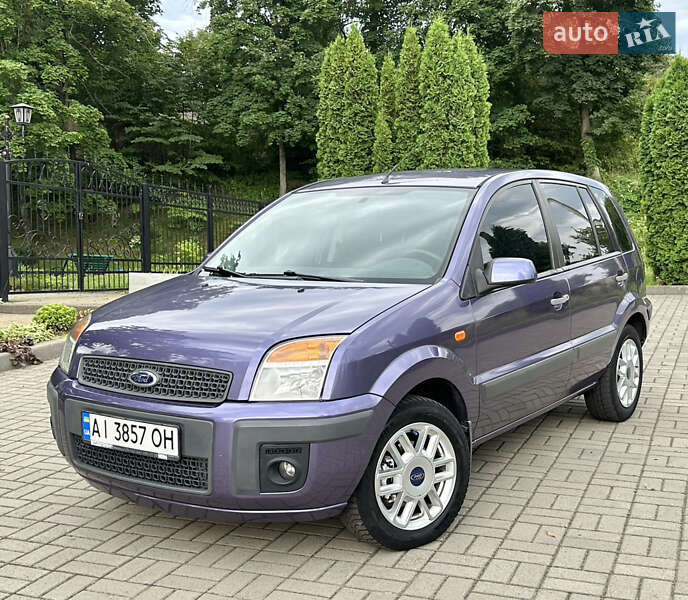 Хэтчбек Ford Fusion 2008 в 