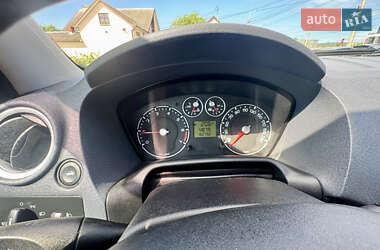 Хэтчбек Ford Fusion 2006 в 