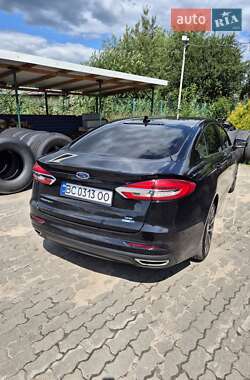 Седан Ford Fusion 2020 в 
