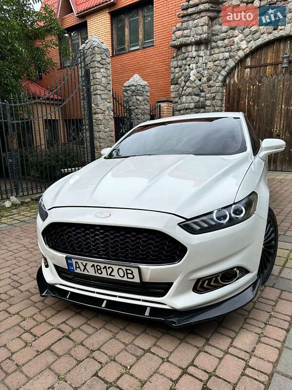 Ford Fusion 2015