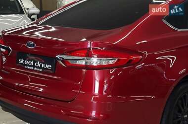 Седан Ford Fusion 2020 в 