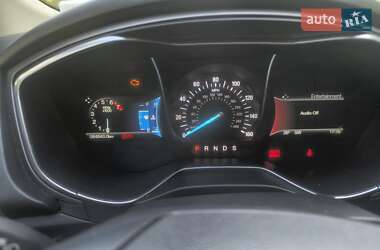 Седан Ford Fusion 2017 в 
