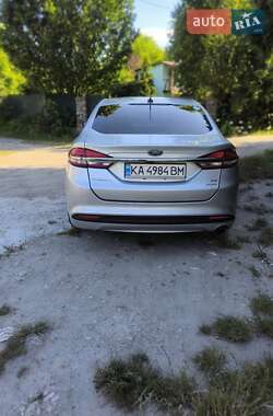 Седан Ford Fusion 2017 в 