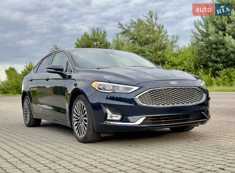 Седан Ford Fusion 2020 в 