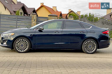 Седан Ford Fusion 2020 в 
