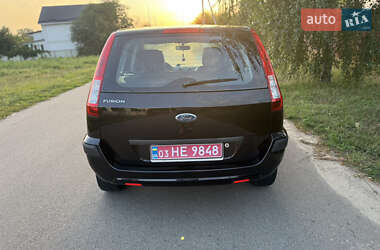 Хэтчбек Ford Fusion 2007 в 