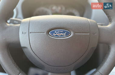 Хэтчбек Ford Fusion 2007 в 