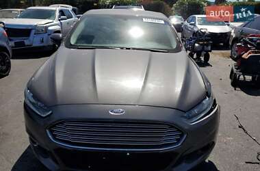 Седан Ford Fusion 2016 в 
