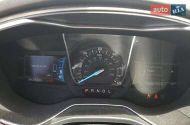 Седан Ford Fusion 2018 в 