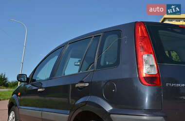 Хэтчбек Ford Fusion 2009 в 