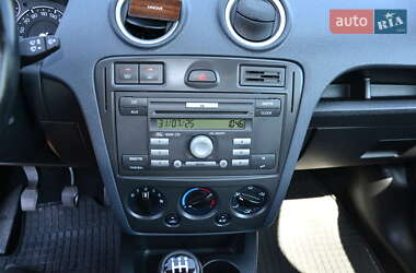 Хэтчбек Ford Fusion 2009 в 
