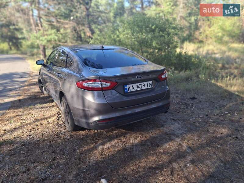 Седан Ford Fusion 2013 в Днепре