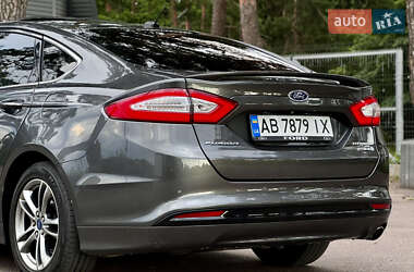 Седан Ford Fusion 2014 в 