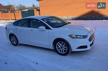 Седан Ford Fusion 2013 в 